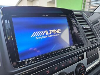 VW MULTIVAN LONG 8 DSG M2,0L BENZIN 150KW DPH - 17
