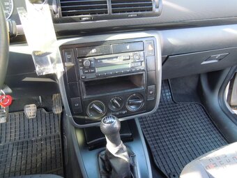 VW Sharan 1.9TDi 85kw(115hp) r.v.10/2001 7míst - 17