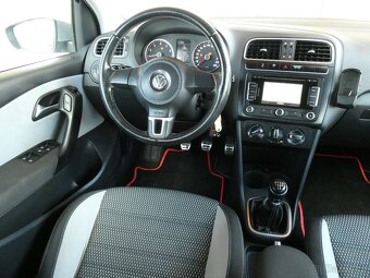 Volkswagen Polo 1.2 HTP 51kW CROSS,navigace - 17