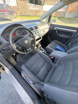 Volkswagen Touran 1.9 TDI DSG 77 kW BEZ KOROZE SERVISKA - 17