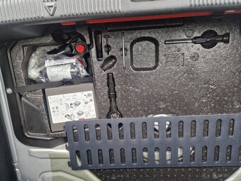 Škoda Yeti 1,2 TSI 77 KW, vyhř. sed, Webasto - 17