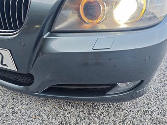 Prodám BMW E90 325i LCI - 17