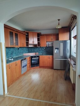 prostorný byt 4+1 o celkové užitné ploše 99 m² - 17
