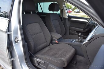 VW Passat B8 2.0 TDi/2014/110kw/Manuál/193tkm/ACC/Tažné - 17