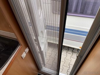 PRODÁNO Avento Turismo 430, 4 os., 12V SOBĚSTAČNÝ, EL.POJEZD - 17