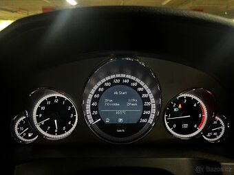 E 220 CDI, Coupé, 2011, pěkné - 17