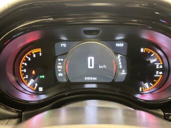 DODGE DURANGO 2022 5.7 HEMI Max Výbava - 17