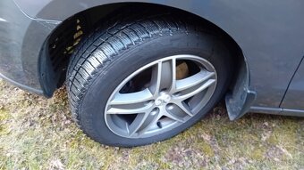 Mazda 5  2.0 CD Exclusive 105 kW - velmi dobrý stav - 17