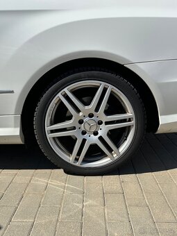 Mercedes-Benz E 350 cdi coupe, AMG paket, 170kW - 17