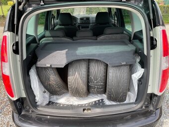 Škoda Roomster 1,2 TSi Serviska, Family, Klima - 17