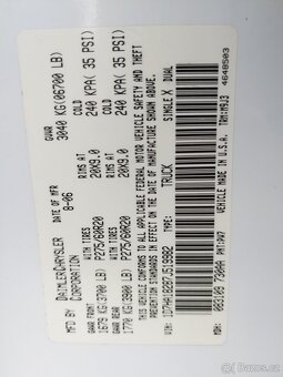 DODGE RAM 1500 Bighorn V8 HEMI 5,7 - 17