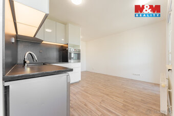 Prodej bytu 3+kk, 68 m², Klecany, ul. V Honech - 17