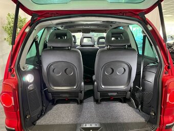 Volkswagen Sharan 1,9 TDI BUSINESS TAŽNÉ 7 MÍST - 17