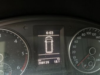 Originál Volkswagen T5.1 California Beach 2.0TDi 4Motion DSG - 17