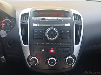 Kia Cee´d 1.4 CVVTi Tažné/1maj/+Sada Kol - 17