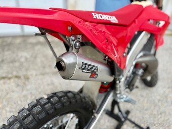 Unikatni CR250R - 17