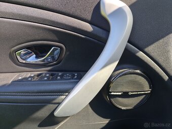 Renault Mégane 1,9 DCI kombi BOSE - 17