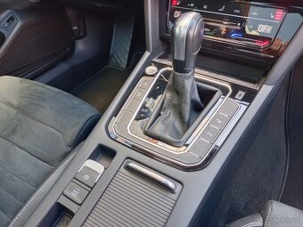 VW Passat B8 Variant 2.0TDI 110kW DSG Matrix ACC Panorama - 17