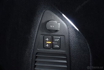 Volkswagen VW Touareg 3.0TDI 210 kW, Vzduch, Tažné, Webasto - 17