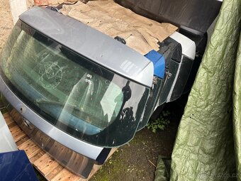 Náhradní díly BMW a jiné likvidace dílny - 17
