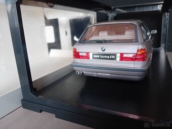 Alfa Romeo, Volvo a BMW     1:18   Triple9 - 17