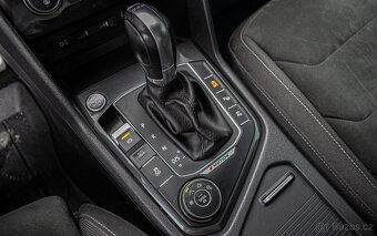 Volkswagen Tiguan 2.0BiTDI 240k 4MOTION Highline DSG - 17