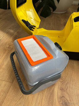 Vysavač Karcher DS6 s vodním filtrem - 17