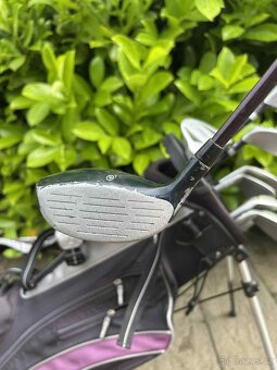 Prodám juniorský golfový set US Kids Golf, 54" - 17