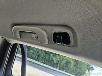Volvo V60 inscription 2020 D4 104 xxx km, zaruka - 17