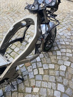 Kawasaki zzr 600 na dily - 17