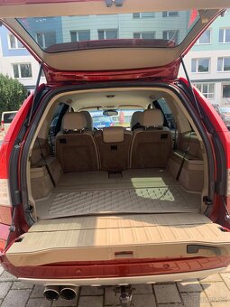 Volvo XC90 2.4 AUT MOMENTUM, KŮŽE 7 MÍST TOP STAV - 17