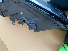 xenony vw touareg pravy predni svetlo levy leve 10-14 - 17