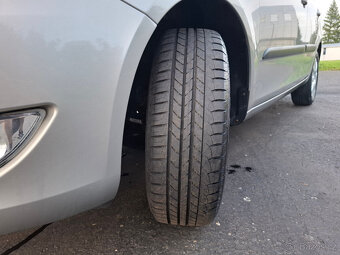 Škoda Fabia II kombi SPORT 1.2TSi 63kW,navigace.aut.klima - 17