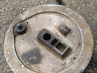 Štít střed kola jawa ČZ panelka 634 350 360 477 471 476 487 - 17