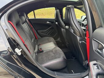 Mercedes Benz A45 AMG 4MATIC - 17