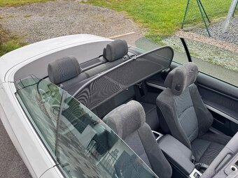 BMW 330d E93 cabrio/180 kW/automat/ČR/M-paket/133 tkm - 17