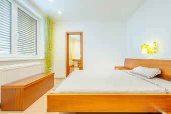Prodej bytu 4+kk s terasou, sklepem a 2 garáž.místy Olomouc - 17