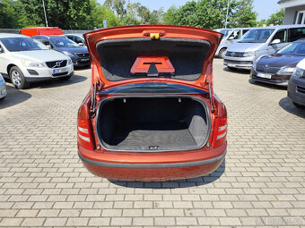 Škoda Fabia 1,4i 16V 74KW 1.MAJ EL.ŠÍBR SERVIS NOVÉ ČR 2002 - 17