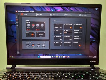 17,3" Gigabyte Aorus 17,4070-140w,i7-13gen,32gb,QHD-240Hz. - 17