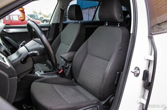 Škoda Octavia Combi 1.6 TDI 110k Active - 17