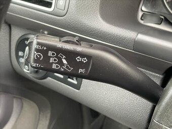 Volkswagen Touran 2,0 TDi 7 MÍSTNÉ  Comfortline BlueMotion - 17