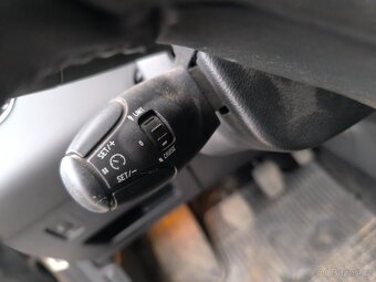 Peugeot 308, 2.0HDI,MAX VÝBAVA,190KM,7MÍST - 17