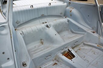 Karoserie Porsche 912 z roku 1967 - 17