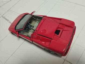 Lamborghini Diablo Roadster 1/18 Autoart - 17