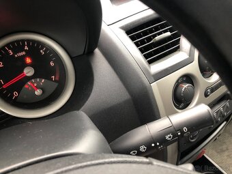 Renault Mégane, 1.6i 83kW - 17