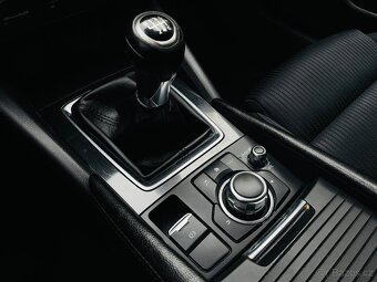 Mazda 6 2.0i BENZIN 121KW MANUÁL FACELIFT LED VÝHŘEV TAŽNÉ - 17