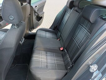 Volkswagen Golf 1,6 TDI,81KW,SERVIS,NAVI,TAŽNÉ - 17