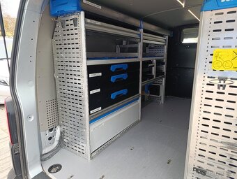 Volkswagen Transporter T6 4x4 Dílna - 17