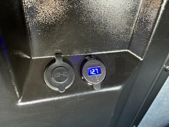 Renault Master 170k, 8EP, Zadní spaní, 2lůžka - 17