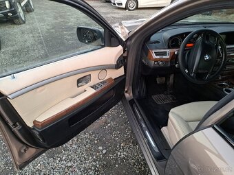 Bmw 745d max vybava  lechce nabourane poizdne - 17